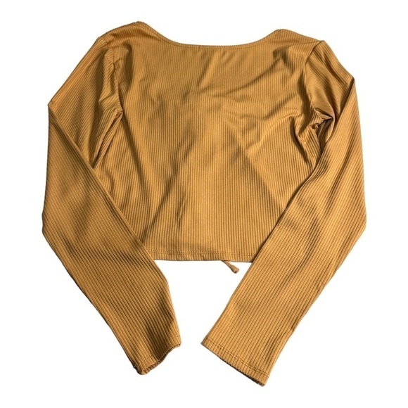 BP Long Sleeve Ribbed Crop Top Size M - Picture 2 of 4